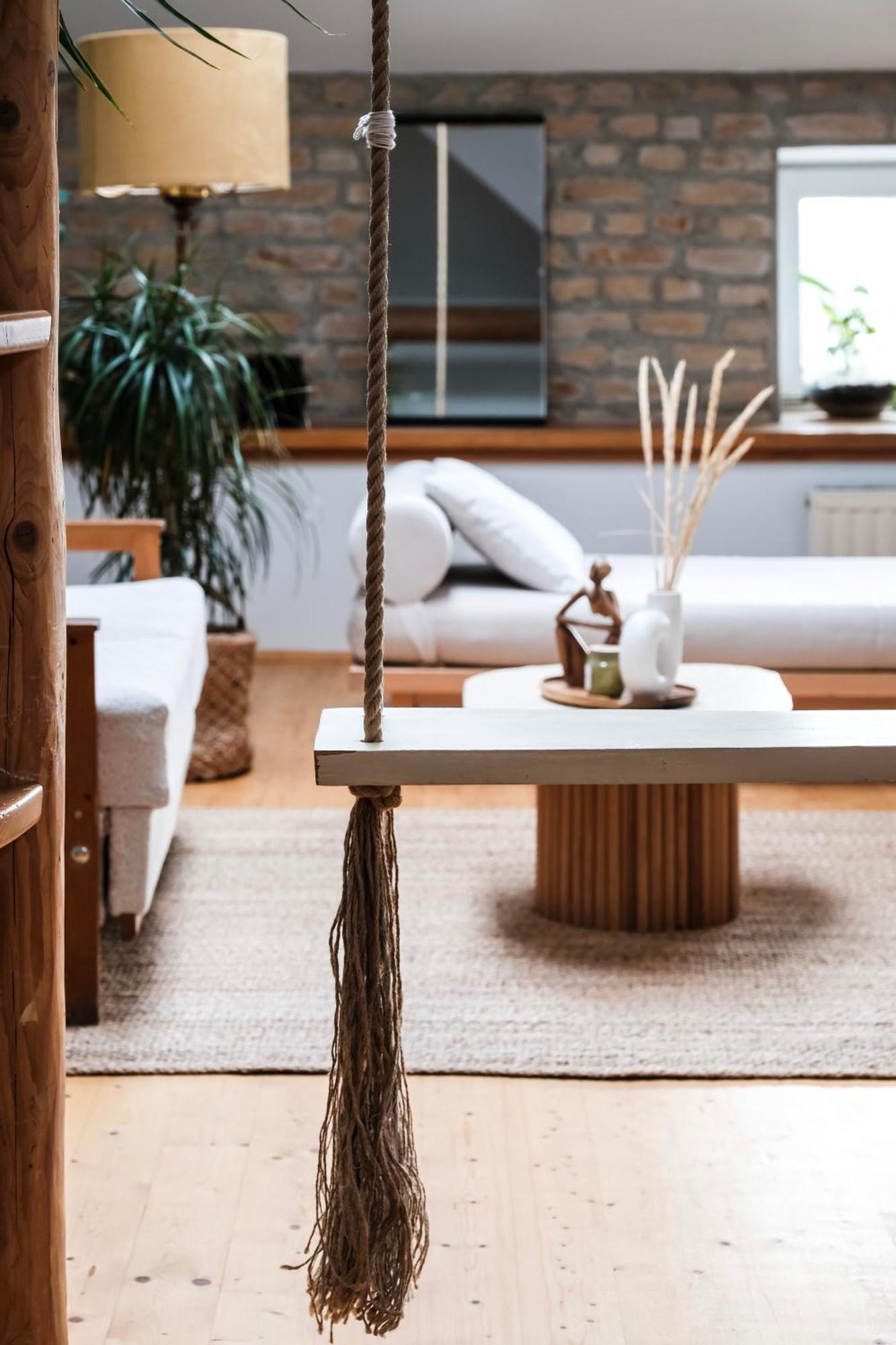 White Loft In Center With 2 King Size Beds Riga