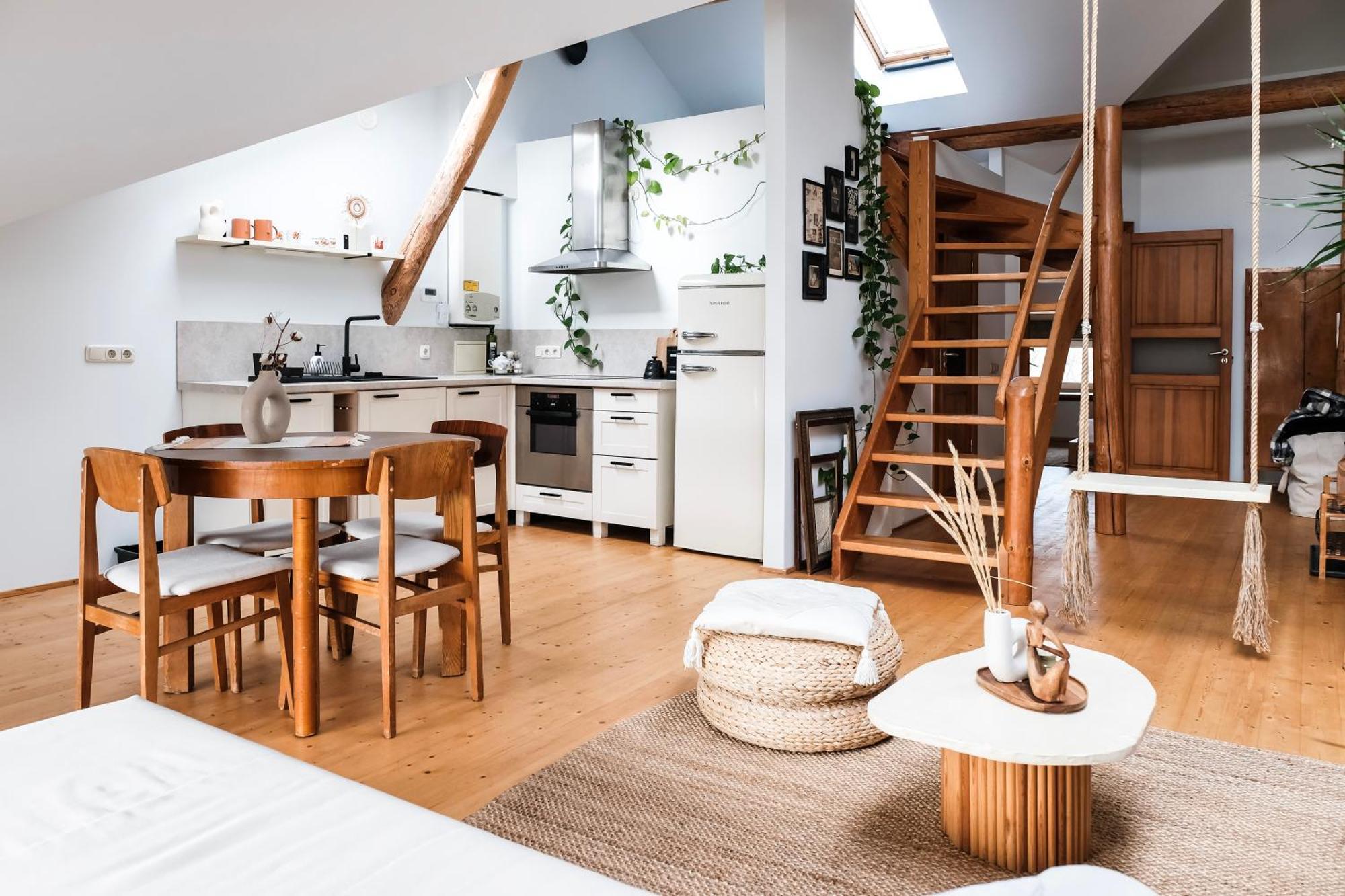 White Loft In Center With 2 King Size Beds Appartement
