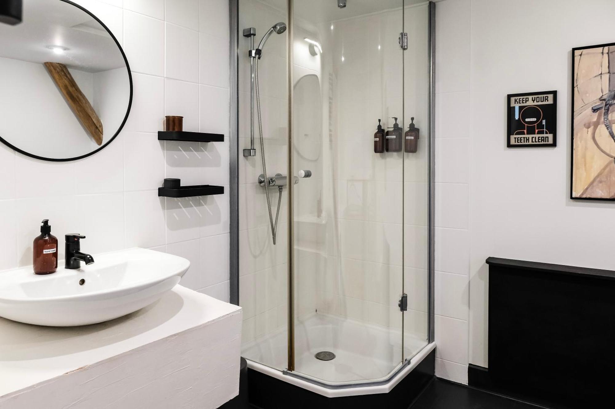 White Loft In Center With 2 King Size Beds Appartement *